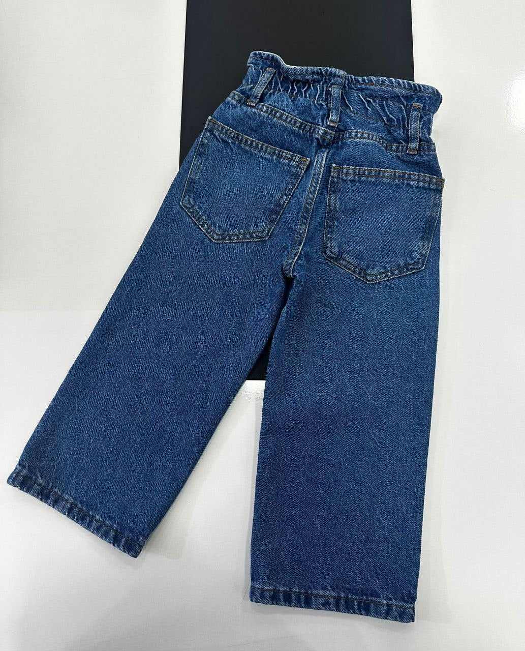 Donkerblauwe jeans